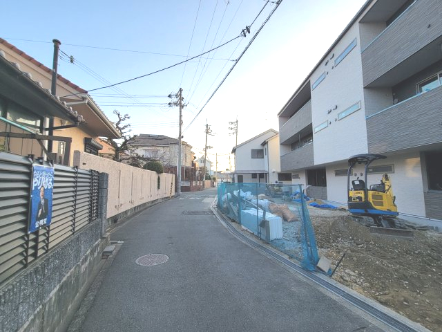 その他　※西から東方面、前面道路です！