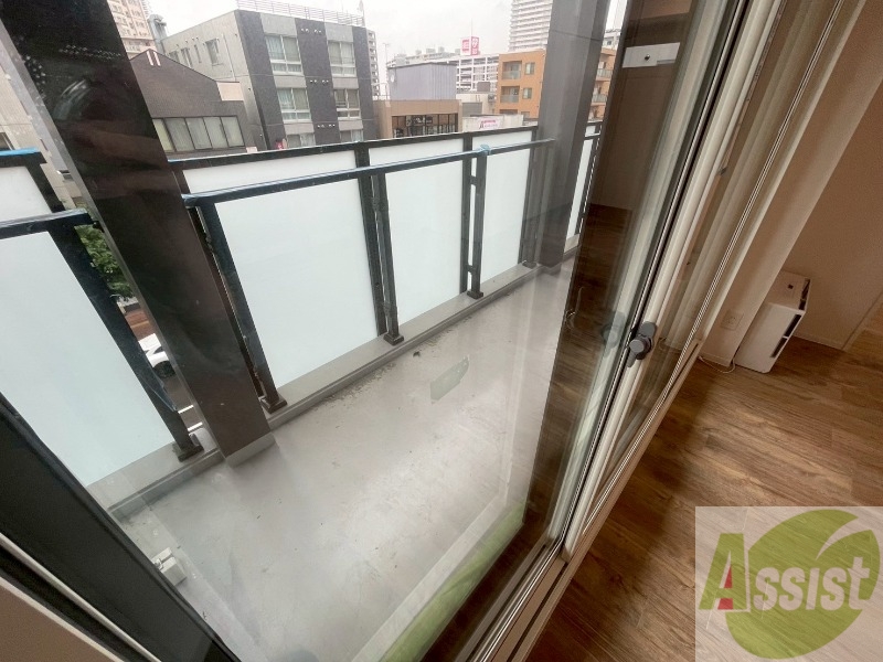 バルコニー　バルコニーが付いていますので一息ついてみてはいかがですか。