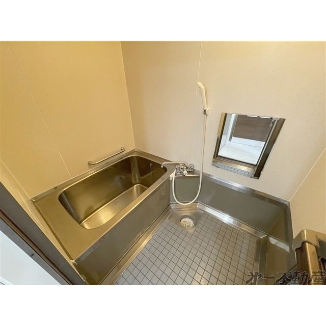 バス・シャワールーム　バスルーム