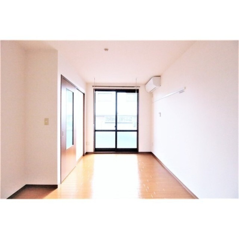 居室・リビング　図面と現状に相違がある場合には現状を優先