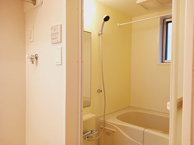 バス・シャワールーム　日々の疲れを癒すお風呂付です