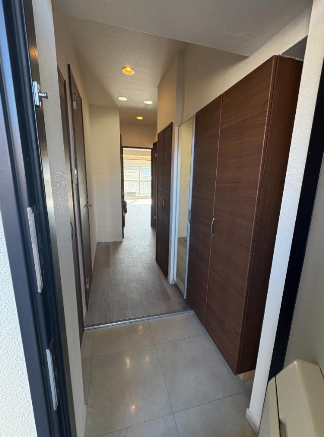 玄関　明るい玄関です