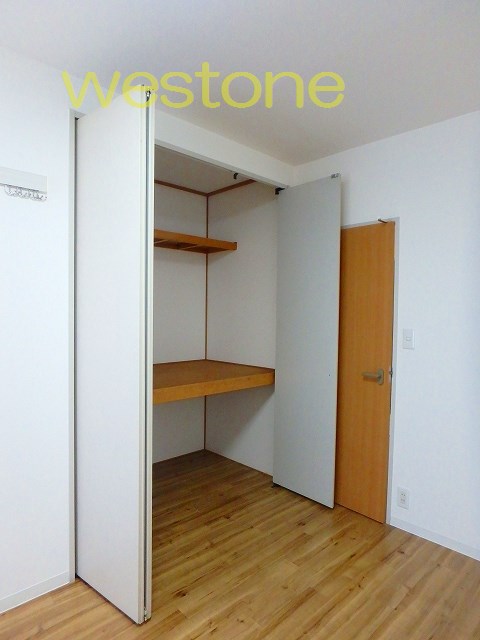 収納　洋室の収納