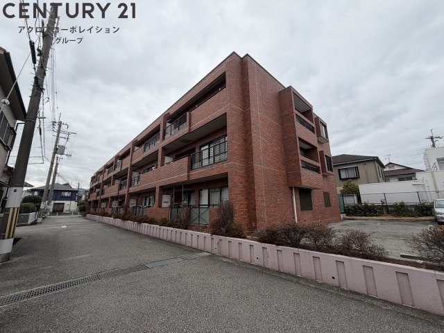 建物外観　閑静な住宅街