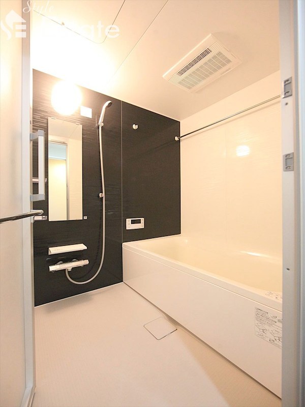 バス・シャワールーム　バスルーム