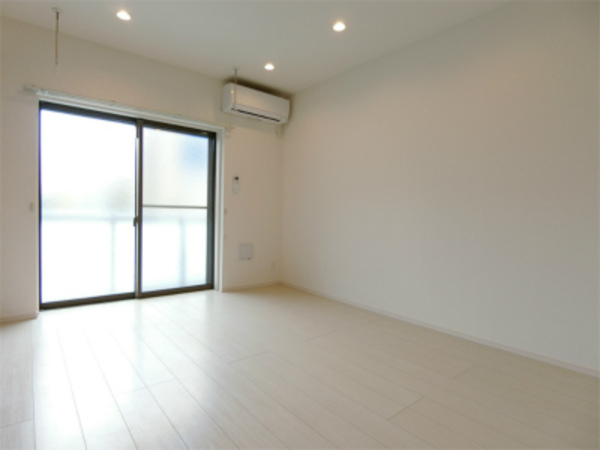 居室・リビング　南東向きのお部屋です。