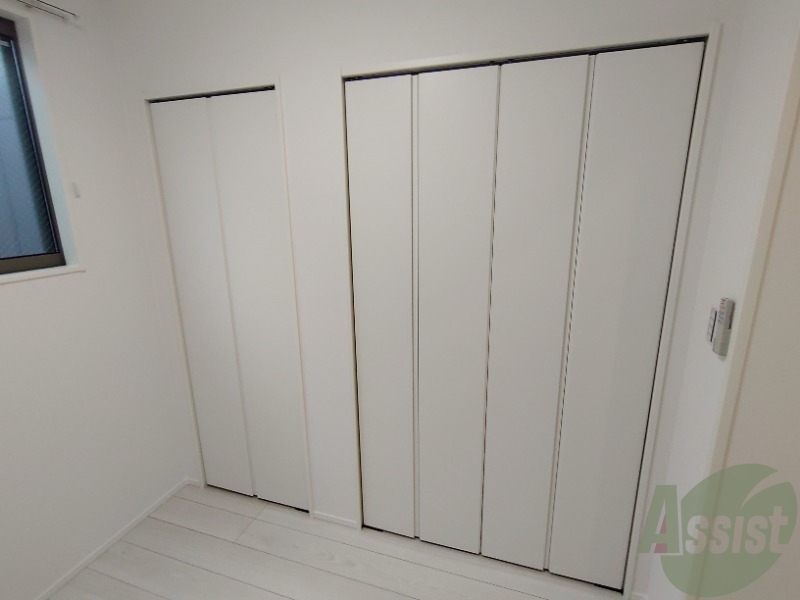 収納　収納は大きく、たくさんの物がしまえそうです。