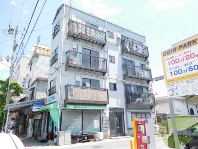 建物外観　ワンフロア２部屋で全部屋角部屋です