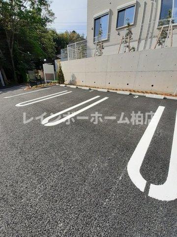 駐車場　駐車場があります