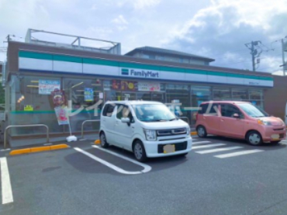 コンビニ　ファミリーマート 我孫子湖北台三丁目店（コンビニ）まで390m