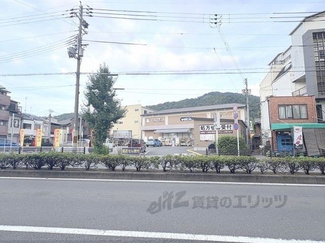 ドラックストア　ダックス浄土寺店（ドラッグストア）まで330m