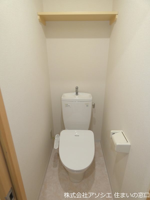 トイレ　温水洗浄暖房便座