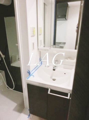 洗面設備　独立洗面台です。