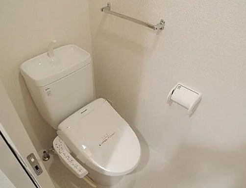 トイレ　別タイプ部屋　参考写真です