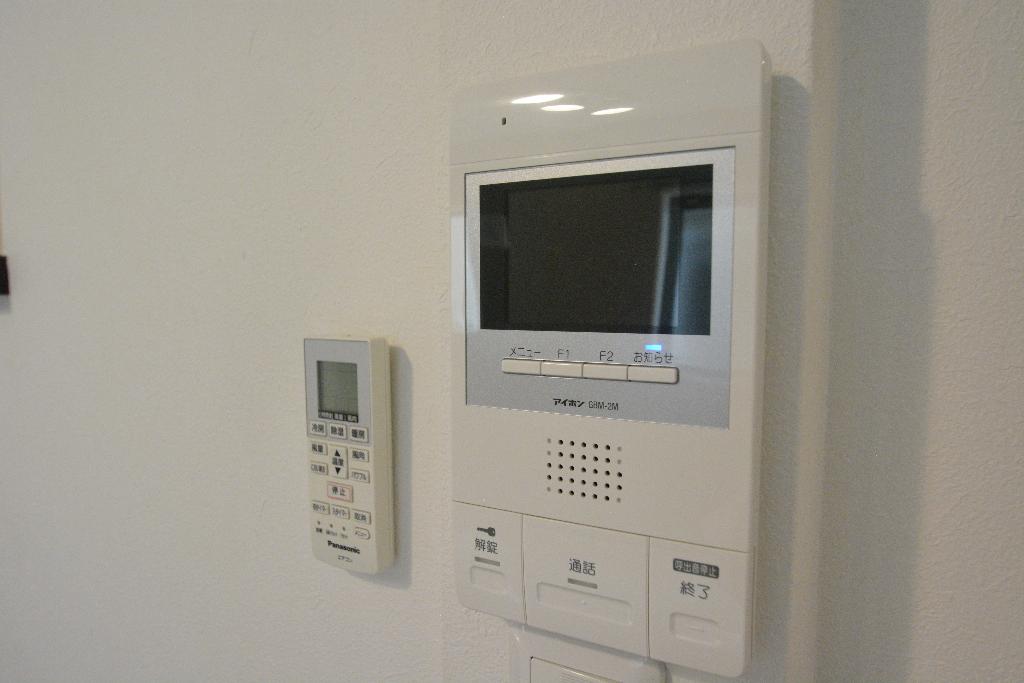 セキュリティ　カメラ付インターホン