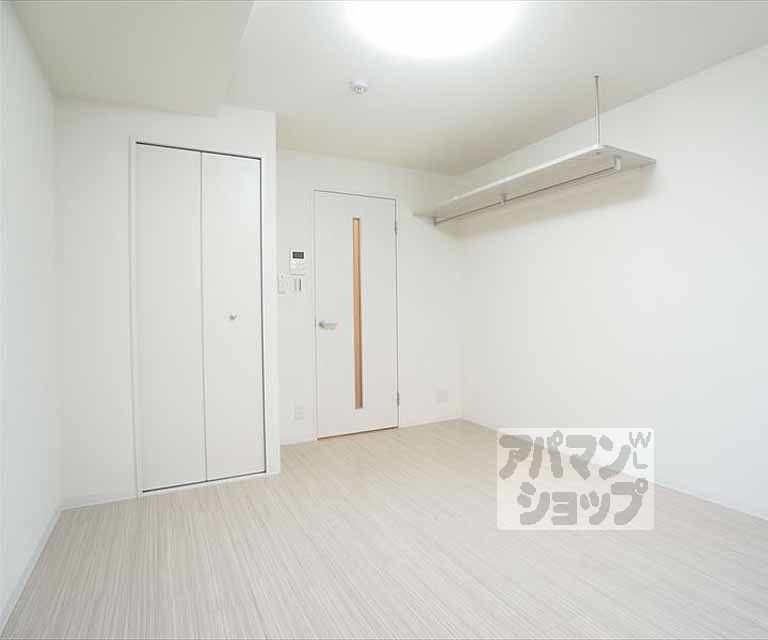 居室・リビング　１０３号室参照