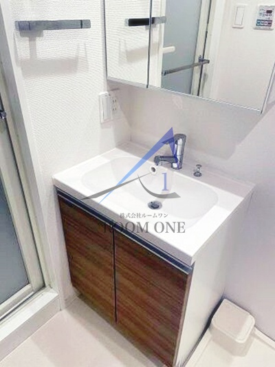 洗面設備　洗面台です。