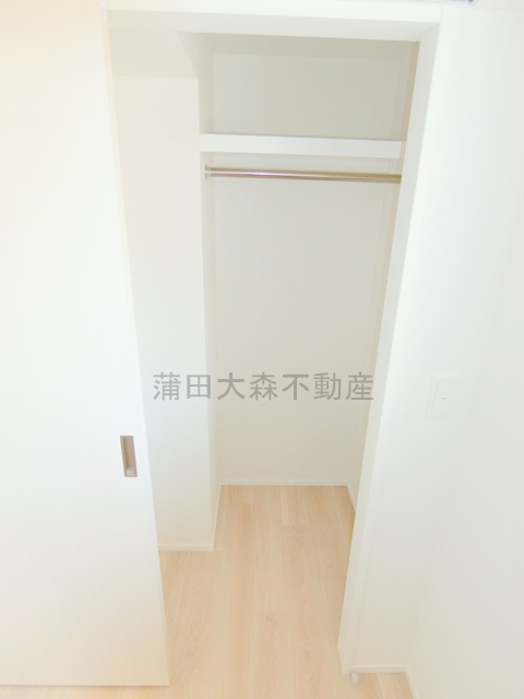 その他設備　洋室3.4帖の収納　ウォークインクローゼット