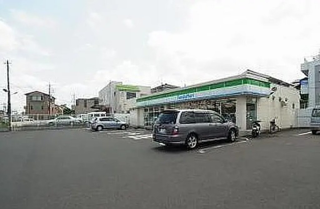 コンビニ　ファミリーマート 町田木曽東一丁目店（コンビニ）まで265m