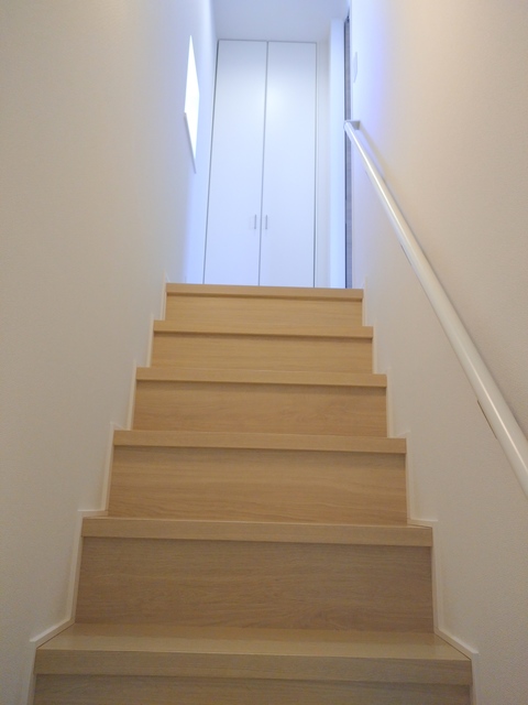 その他　★２階に上がる室内階段★