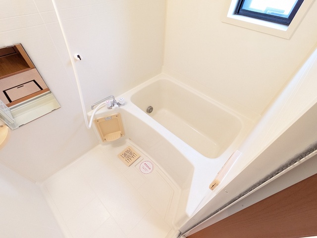 バス・シャワールーム　★★バスルームです♪浴室乾燥機を使えば、乾燥室としても使用で