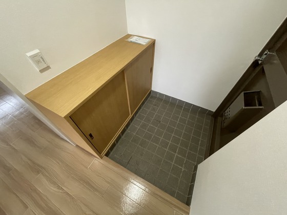 玄関　※別部屋の写真です