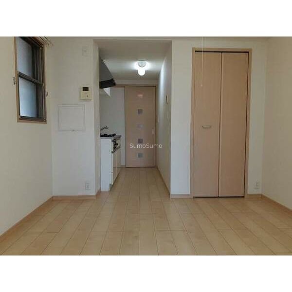 居室・リビング　ゆったり過ごせる居間です