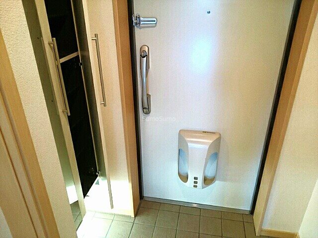 玄関　落ち着いた玄関です