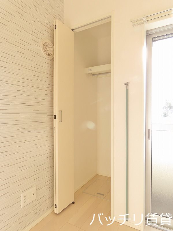 収納　別号室タイプの為、現状を優先致します。