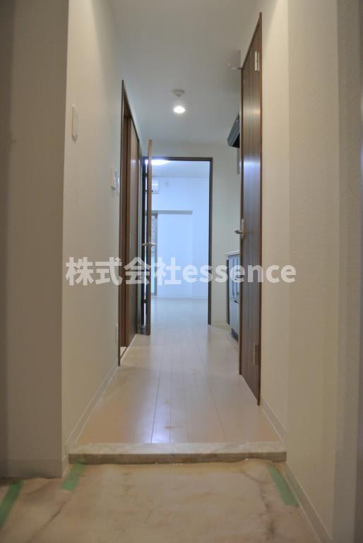 玄関　弊社ではオンライン対応・現地対応可能です♪