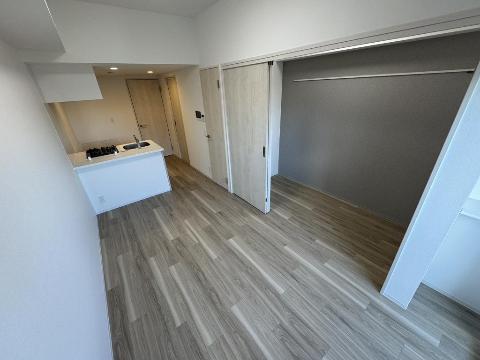 居室・リビング　室内