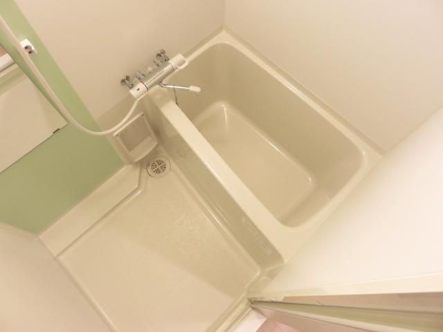 バス・シャワールーム　風呂