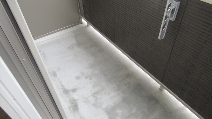 バルコニー　陽当たり良好なバルコニーです