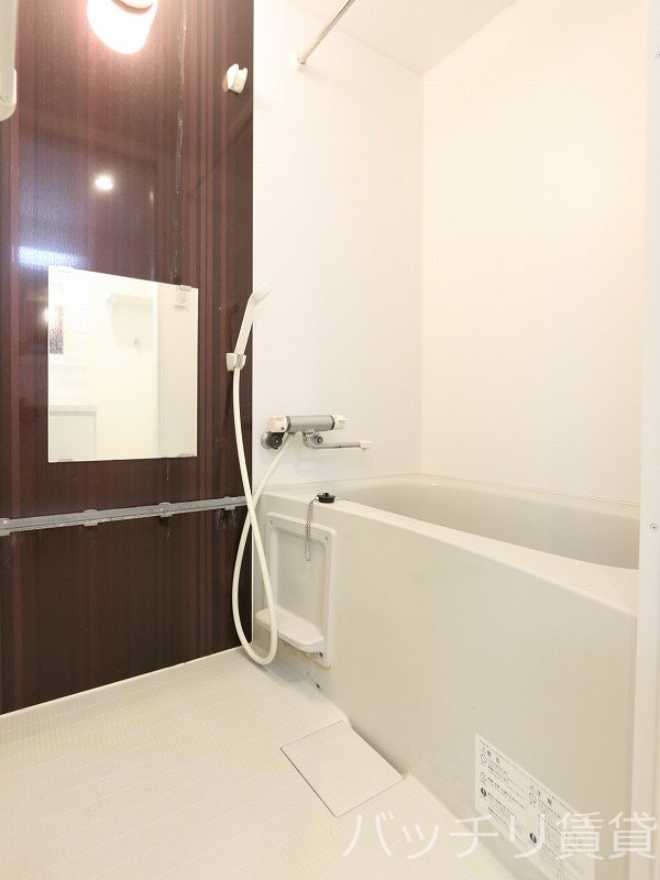 バス・シャワールーム　同型タイプの為、現状を優先致します。