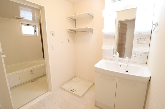 洗面設備　洗髪洗面化粧台