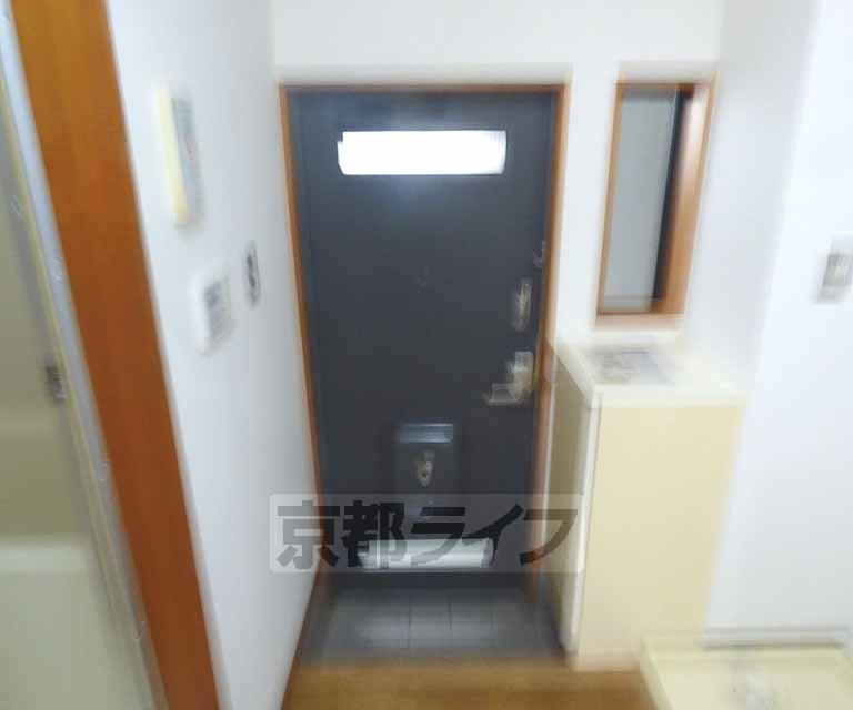 玄関　玄関です。