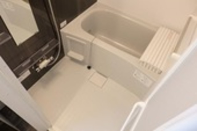 バス・シャワールーム　同一施工会社同一仕様写真