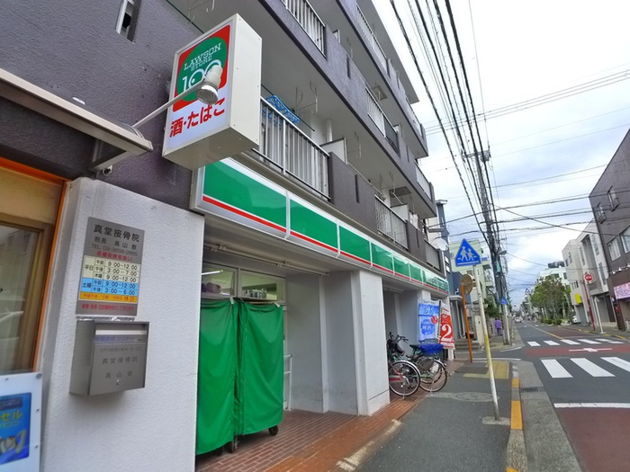 コンビニ　100円ローソン（コンビニ）まで309m