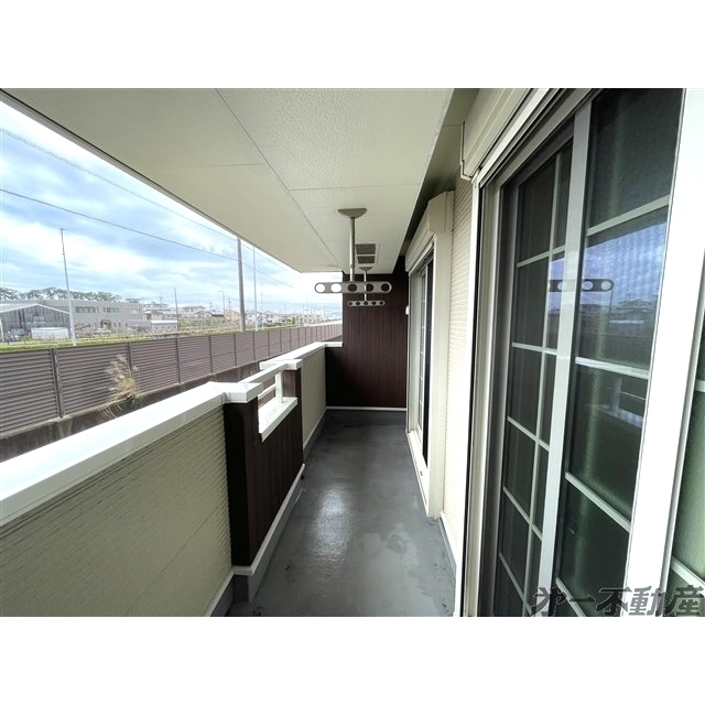 バルコニー　バルコニー