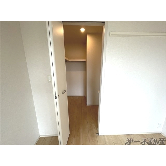 収納　ウォークインクローゼット