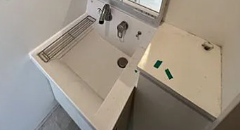 洗面設備　※別部屋の参考写真です。