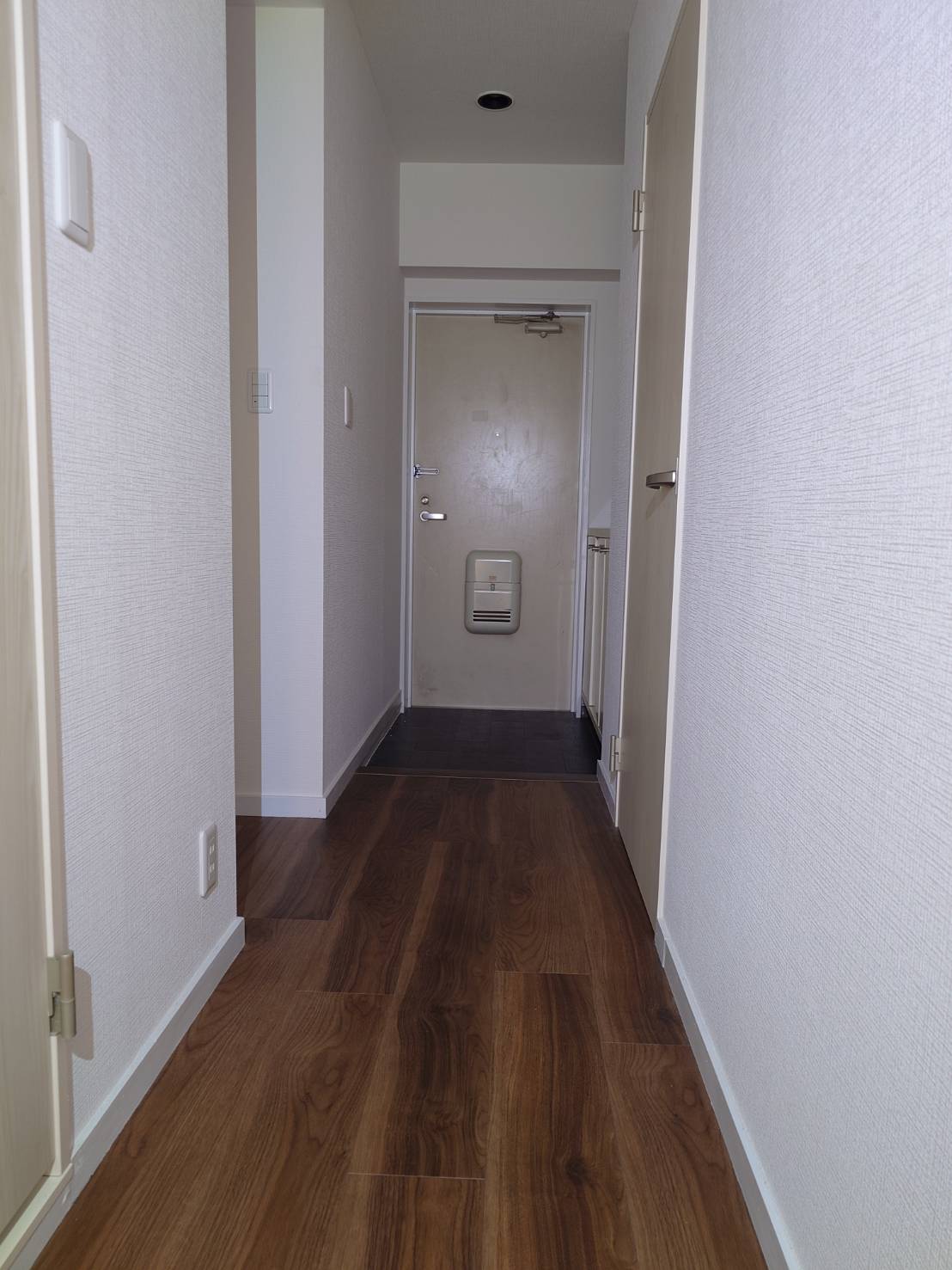 玄関　他のお部屋写真になります