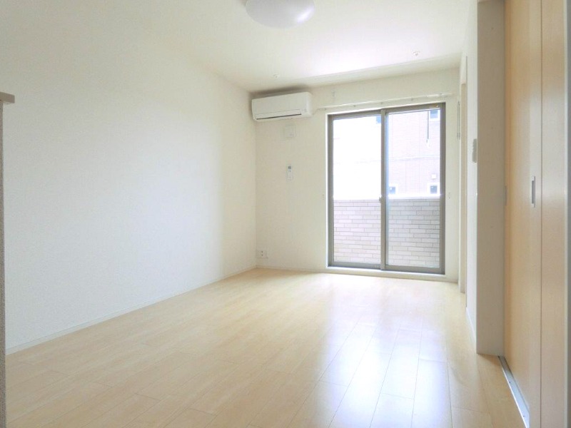 居室・リビング　図面と現状に相違がある場合には現状を優先