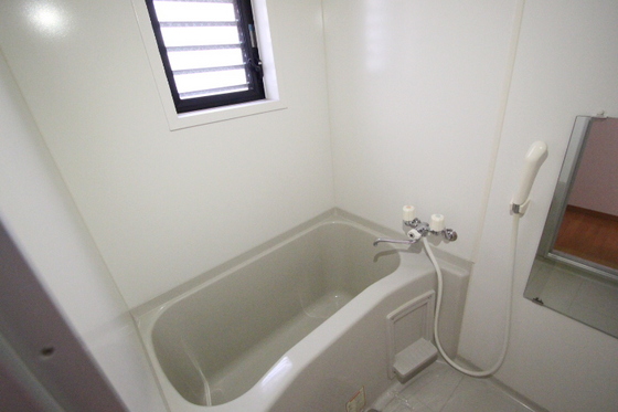 バス・シャワールーム　※他号室の写真です