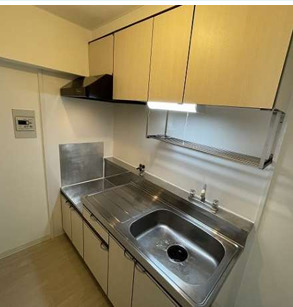 キッチン　コンパクトなキッチンで掃除もラクラク