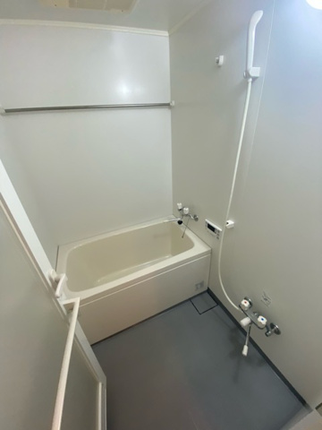 バス・シャワールーム　浴室乾燥機付き！