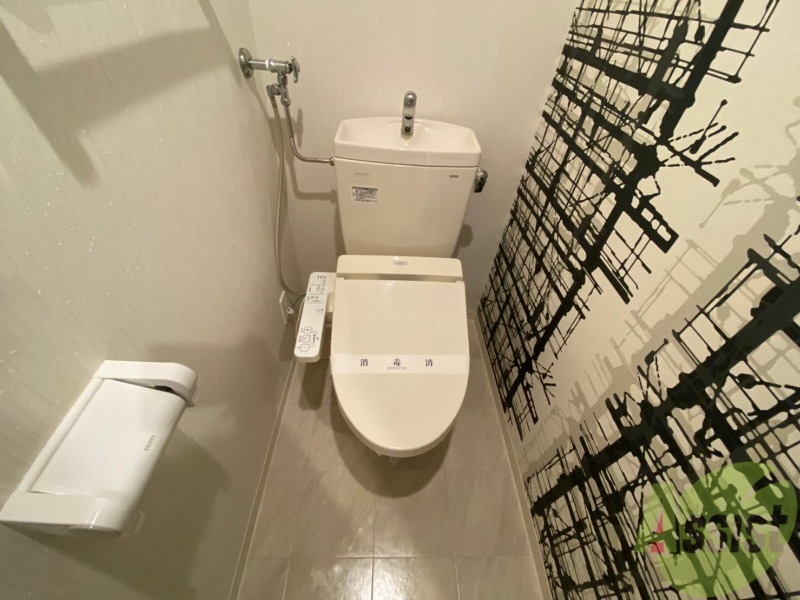 トイレ　トイレです。ウォシュレット付を探している方、おすすめです。
