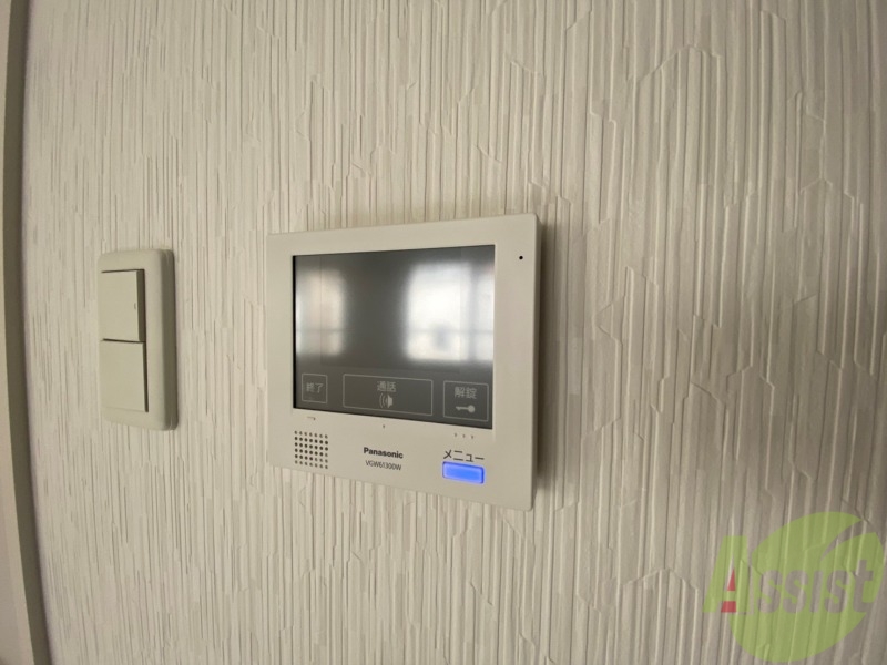 セキュリティ　ＴＶモニター付インターホンです。来客者の顔が見えるので安心！