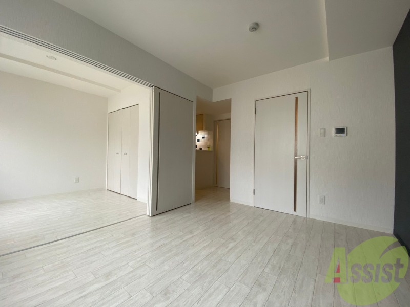 居室・リビング　広くてキレイなお部屋が広がっていて、充実した生活が送れそう。