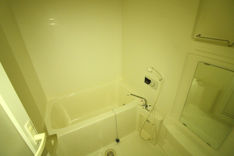 バス・シャワールーム　追炊き付きのお風呂！